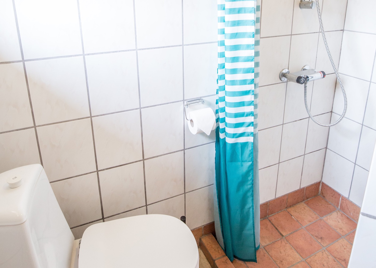 Servicebygning - toiletfaciliteter på Rødgaard Camping